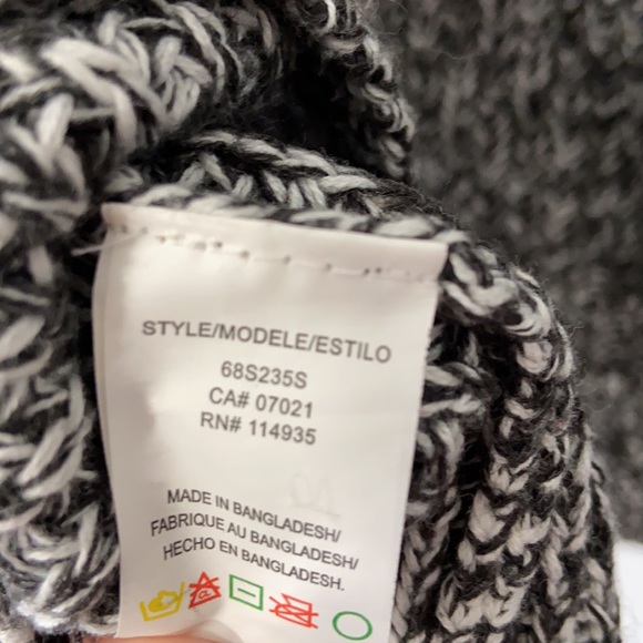 Salt & Pepper Knit Turtleneck Sweater - Picture 7 of 15